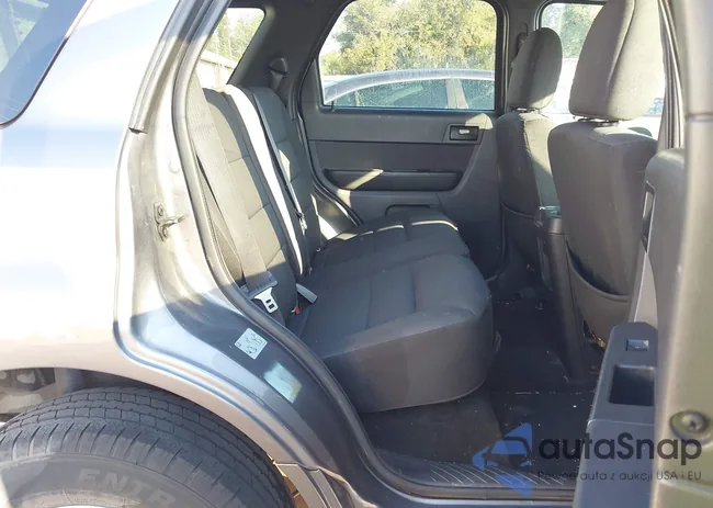 1FMCU9D72BKB91999: 43321170