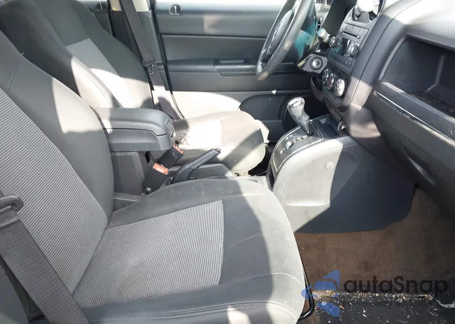 1C4NJRBB8DD236710: 43321173