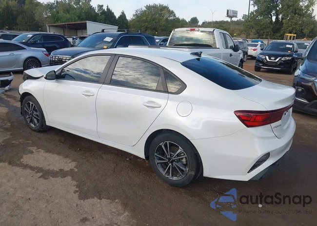 3KPF24AD1RE709750: 43321201