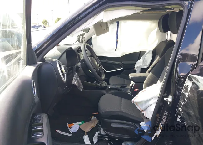 KNDJ23AU7M7147852: 43320372