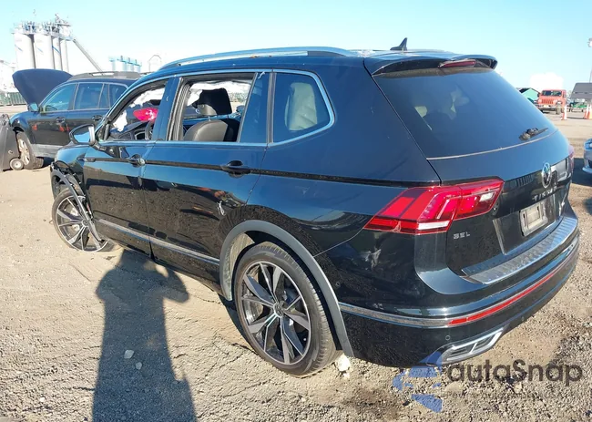 3VV4B7AX5NM152779: 43320577