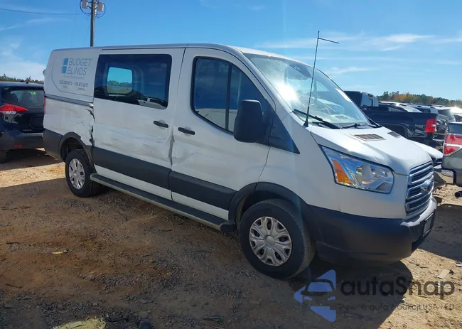 1FTYR1YMXJKB17015: 43321755