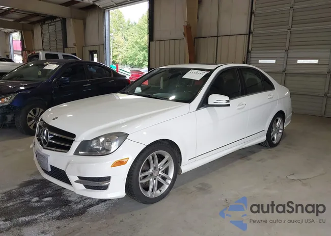 WDDGF4HB1ER303789: 43321853