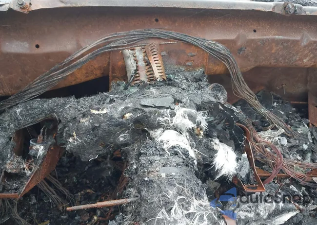 2G2FV22G5W2203964: 43321855