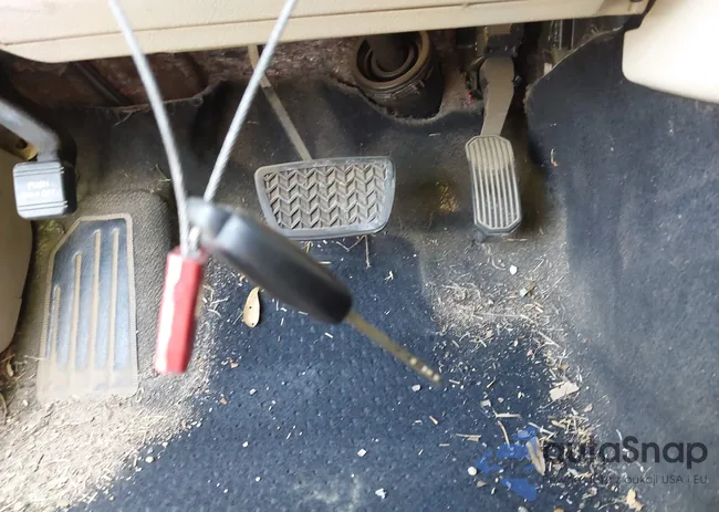 4T4BF1FK8DR306823: 43322146