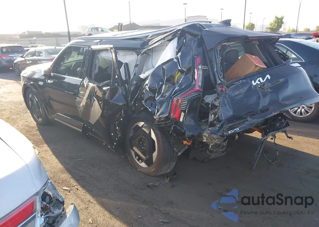 KNDADFS51R6038352: 43322233