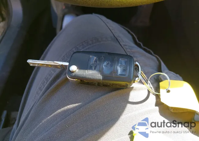 WVWBA71K88W335384: 43322270