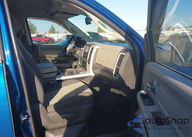 1D3HV13T99S702598: 43321360