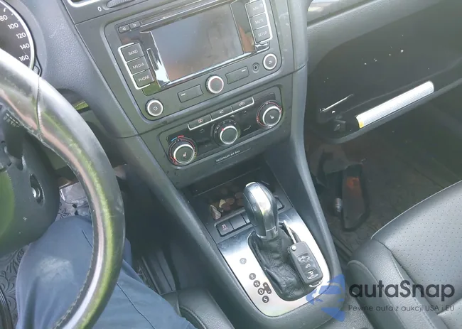 3VWPZ7AJ4BM701495: 43321387