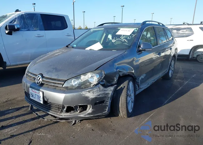 3VWPZ7AJ4BM701495: 43321387