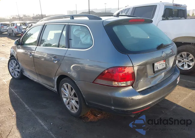 3VWPZ7AJ4BM701495: 43321387