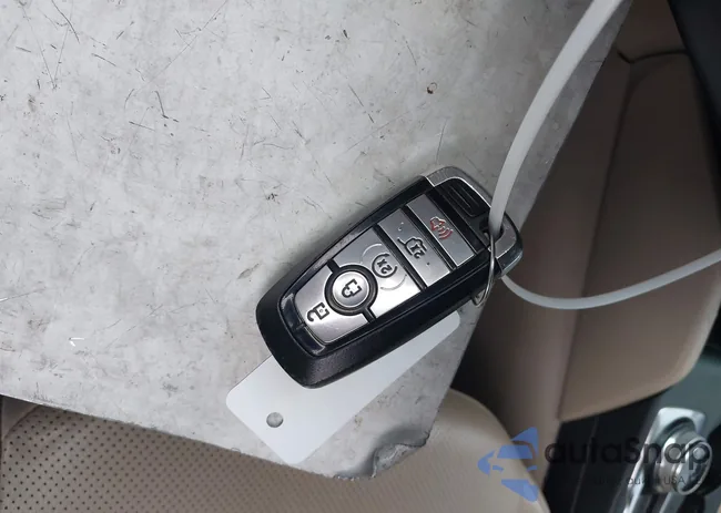 1FMCU0BZ4LUB79097: 43321463