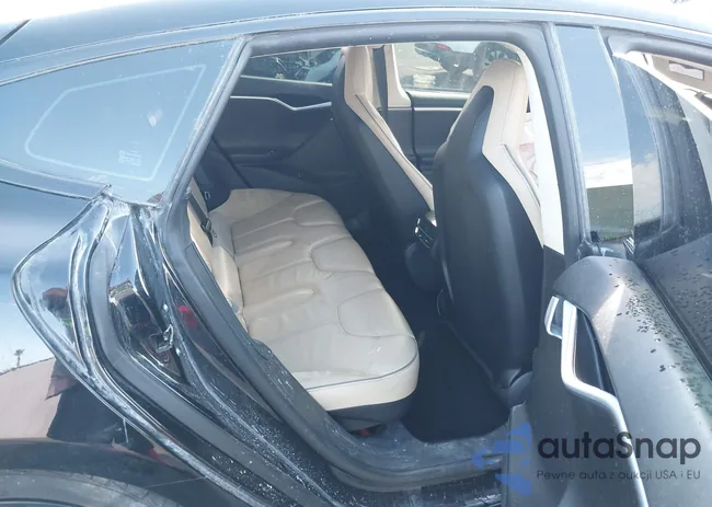 5YJSA1DP8CFP02429: 43321475