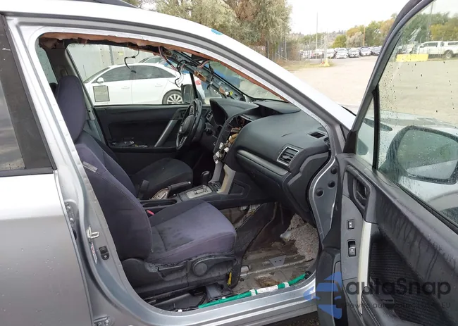 JF2SJAEC1JH460268: 43322747