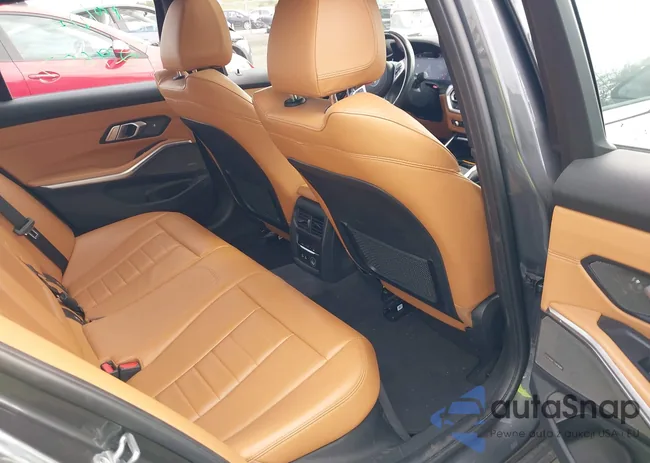 WBA5U9C03LFH79549: 43322823