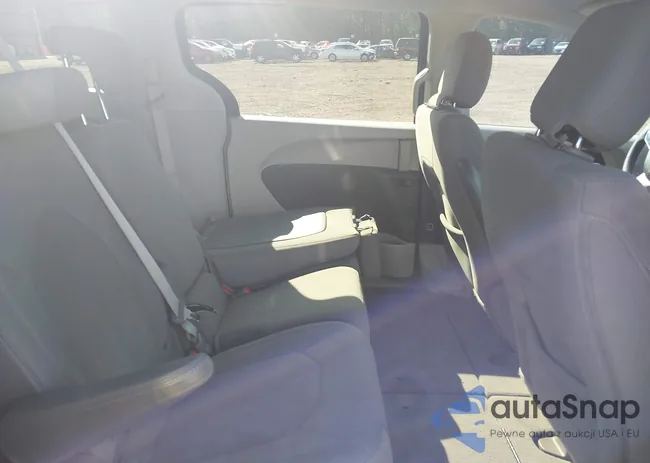 2C4RC1DG8HR704816: 43322839