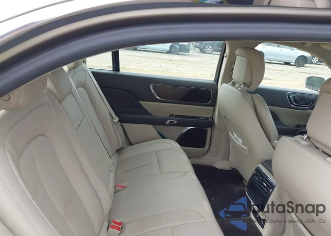 1LN6L9TKXJ5601628: 43322882