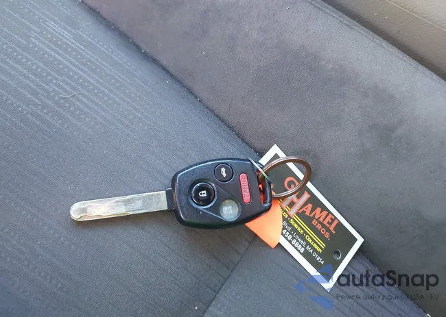 1HGCP2F40CA126261: 43322917