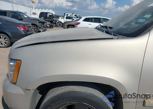 1GNFC13J17J404013: 43322927