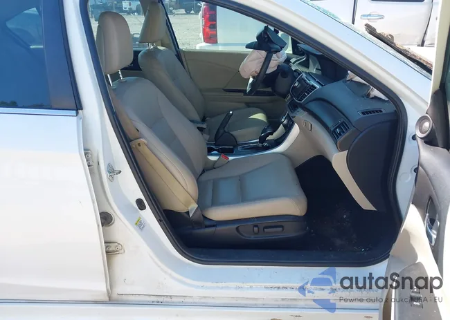 1HGCR2F86FA233638: 43322995