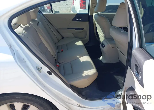 1HGCR2F86FA233638: 43322995