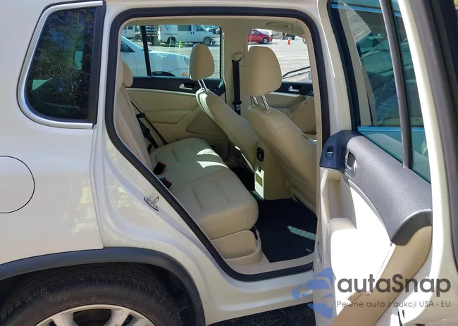 WVGBV7AX9CW554133: 43323103