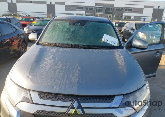 JA4AD3A37LZ005130: 43323120