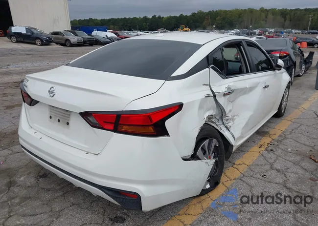 1N4BL4BV6LC268754: 43323195