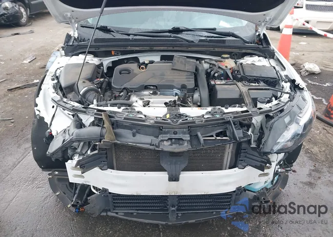 1G1ZB5ST5LF073980: 43323275