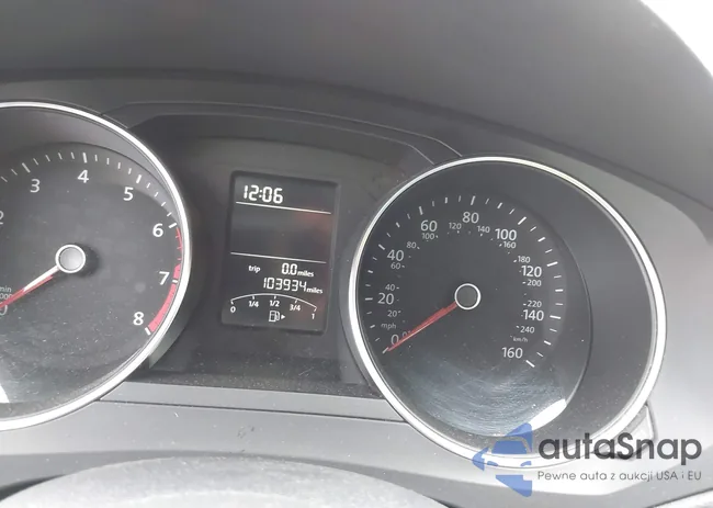 3VW2B7AJ3JM233644: 43323313