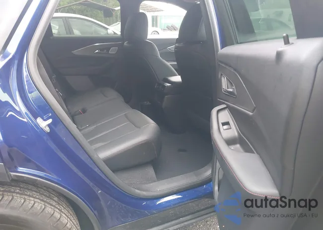 4W5KHNRL8RZ518879: 43322361