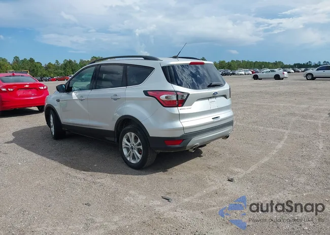 1FMCU0GDXJUC10833: 43322440