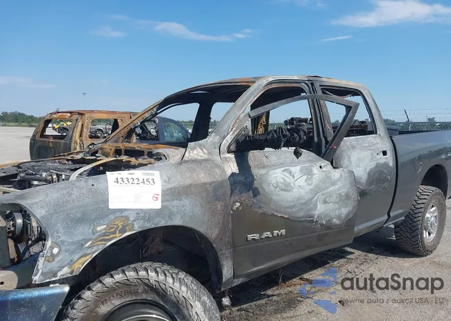 3C6UR5CL6NG122012: 43322453