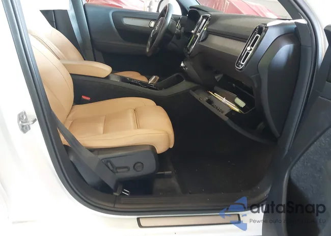 YV4162UL8K2134309: 43322467