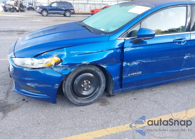 3FA6P0LU9JR225965: 43322579