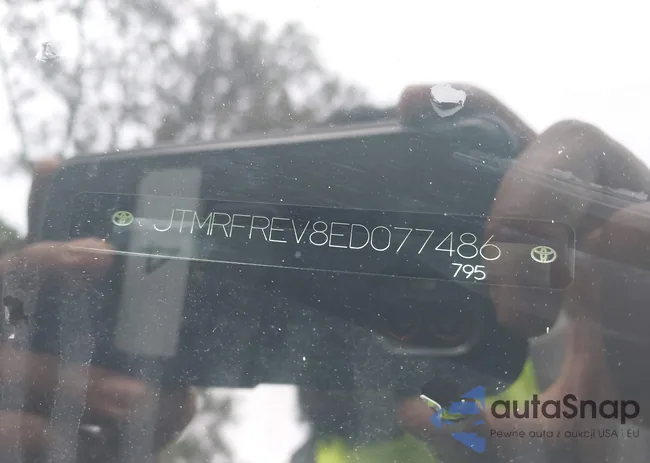 JTMRFREV8ED077486: 43323850