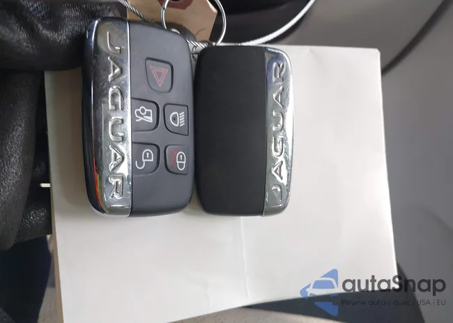 SAJBK4BV9HCY34783: 43323858