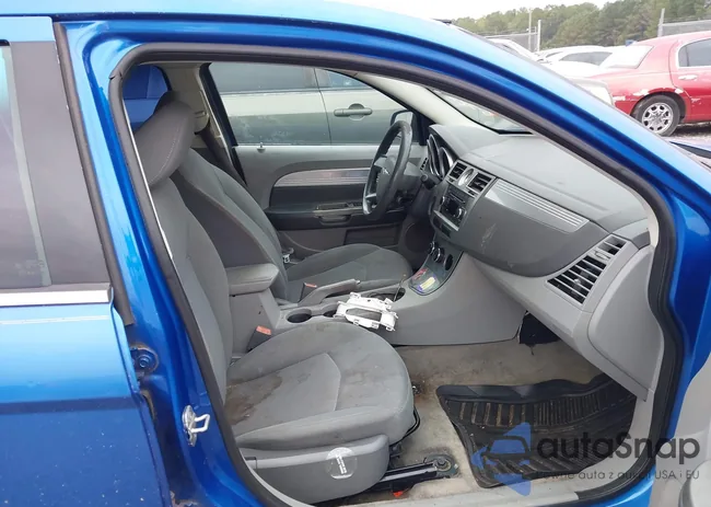 1C3LC56K87N547075: 43323921