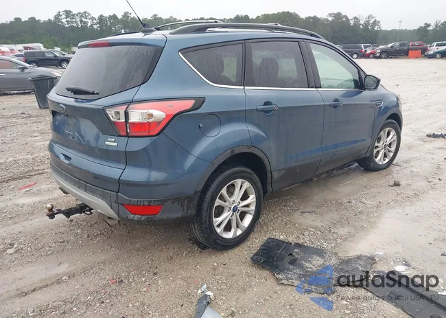 1FMCU0GD9JUC03713: 43323988