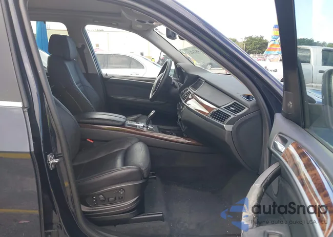 5UXFE8C53AL311213: 43324211