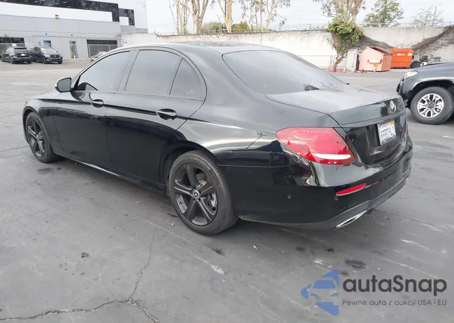 WDDZF4JB6JA343460: 43323354