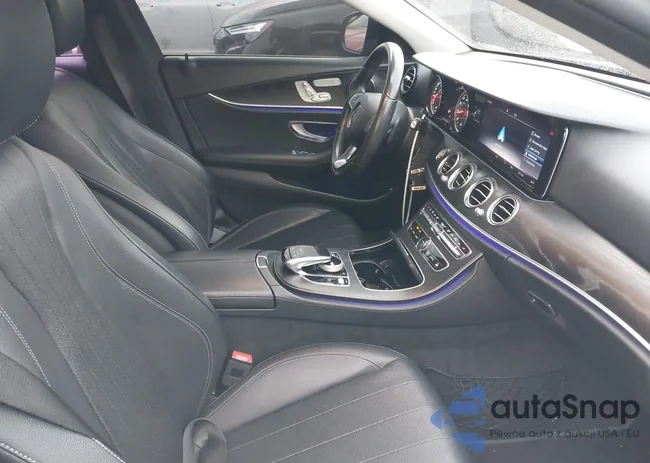 WDDZF4JB6JA343460: 43323354