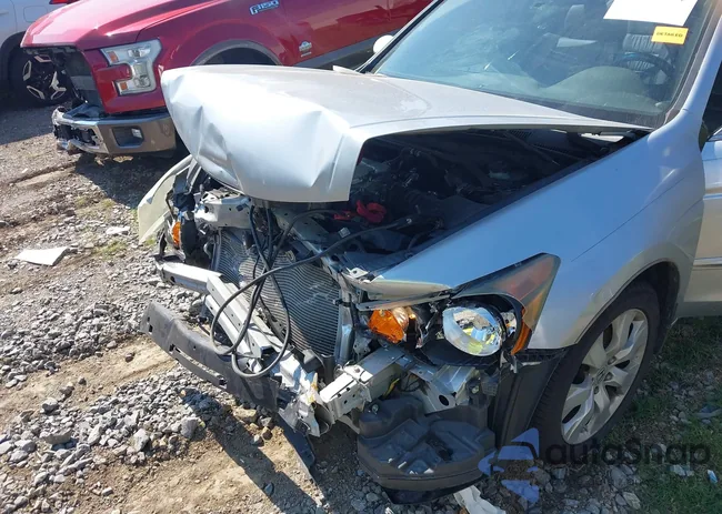 1HGCP368X9A008980: 43323477