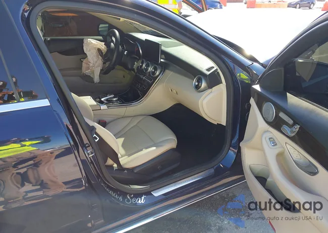 WDDWF4KB8JR403015: 43323551