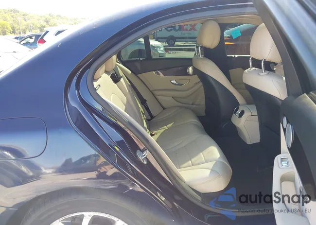 WDDWF4KB8JR403015: 43323551