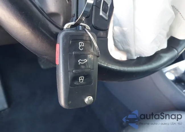 1VWBA7A36JC030995: 43323582