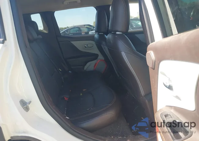 ZACCJBBT0FPB54894: 43323663