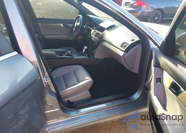 WDDGF56X58F118185: 43324777