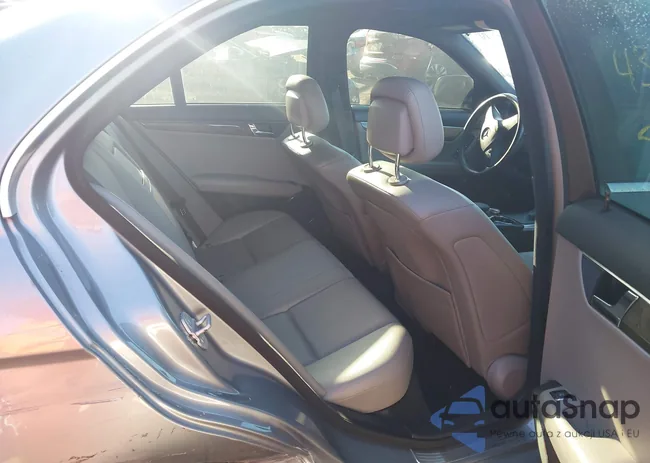 WDDGF56X58F118185: 43324777