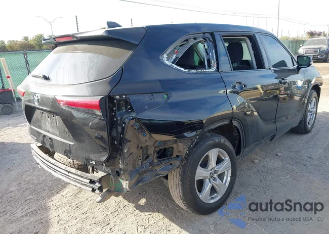 5TDZZRAH8NS102950: 43324806